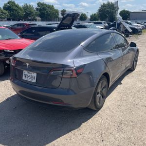 TESLA MODEL 3 BASE - 7
