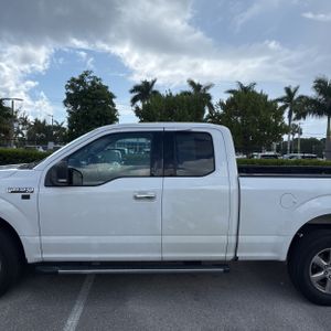 صورة 4 لـ 2019 FORD F-150 XLT