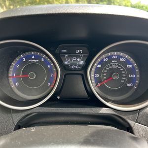 2015 Hyundai ELANTRA SE — миниатюра 39