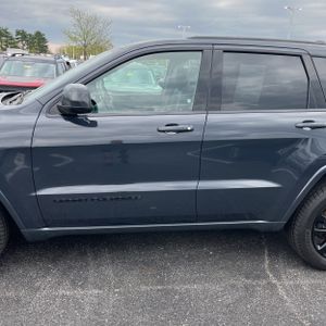 JEEP GRAND CHEROKEE ALTITUDE - 4