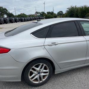 FORD FUSION SE - 9