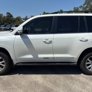 2018 Toyota LAND CRUISER BASE — фото 3