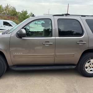 2012 Chevrolet TAHOE LS photo 4