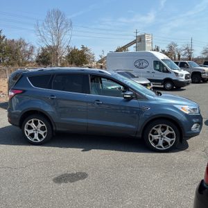 FORD ESCAPE TITANIUM - 10