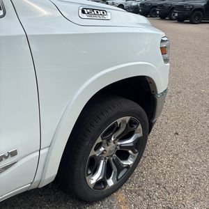 2020 RAM 1500 LIMITED 照片 57
