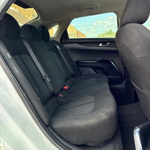 2022 KIA K5 LX — миниатюра 34