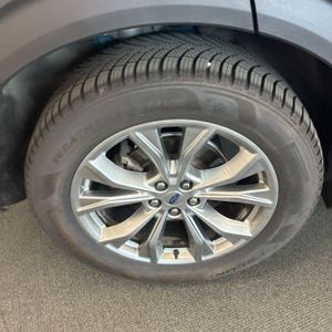 صورة مصغرة 19 لـ 2020 FORD EXPLORER XLT