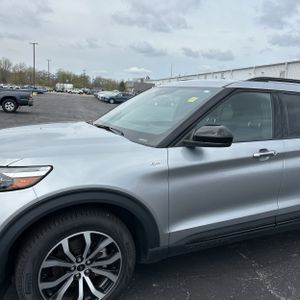 FORD EXPLORER ST-LINE - 2