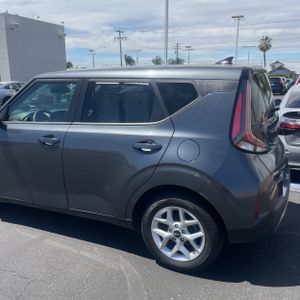 KIA SOUL LX - 6