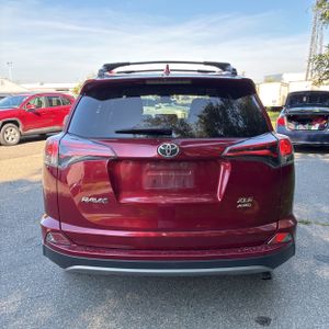 2018 Toyota RAV4 XLE — фото 7