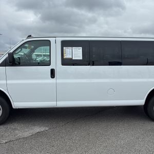 CHEVROLET EXPRESS LT 3500 - 4