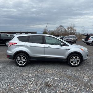 FORD ESCAPE SE - 10