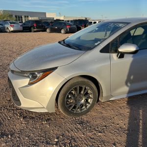 2021 Toyota COROLLA LE photo 2