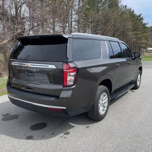 CHEVROLET SUBURBAN LS - 8