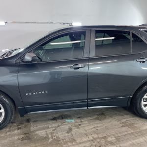 CHEVROLET EQUINOX LS - 4