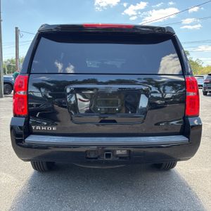 CHEVROLET TAHOE LS - 7