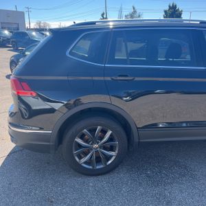 VOLKSWAGEN TIGUAN SE 4MOTION - 9