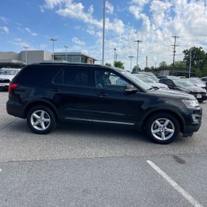 FORD EXPLORER XLT - 10