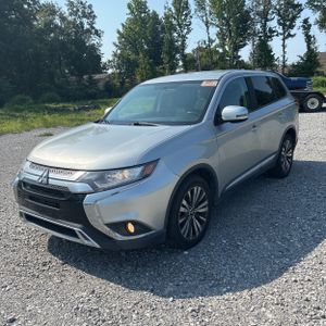 2019 Mitsubishi OUTLANDER SE — фото 1