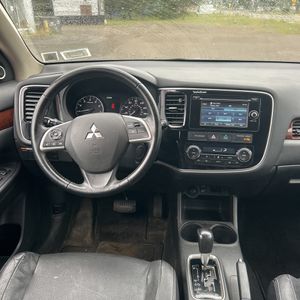 صورة مصغرة 36 لـ 2015 Mitsubishi OUTLANDER SE