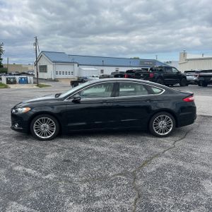 FORD FUSION SE - 3