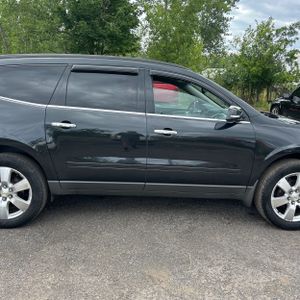 صورة مصغرة 11 لـ 2012 Chevrolet TRAVERSE LT