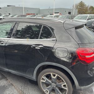 MERCEDES-BENZ GLA - 6