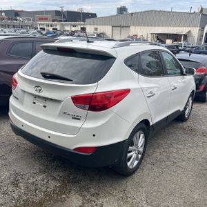 HYUNDAI TUCSON LIMITED - 8