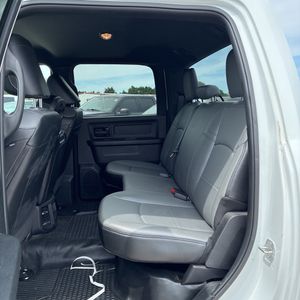 2024 RAM 3500 TRADESMAN thumbnail 33