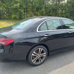 صورة 9 لـ 2021 Mercedes-BENZ E-CLASS
