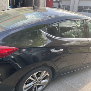 HYUNDAI ELANTRA LIMITED - 9