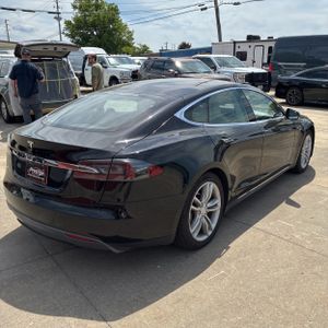 TESLA MODEL S BASE - 8