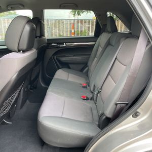 2013 KIA SORENTO LX — миниатюра 27