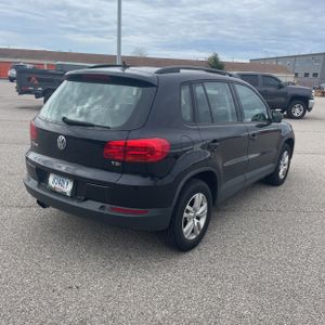 VOLKSWAGEN TIGUAN 2.0T S - 8