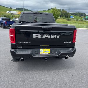 2025 RAM 1500 TUNGSTEN — фото 7