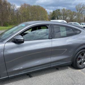 FORD MUSTANG MACH-E SELECT - 4