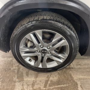 2021 KIA SELTOS LX — миниатюра 17