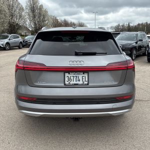 AUDI E-TRON QUATTRO PREMIUM PLUS - 7