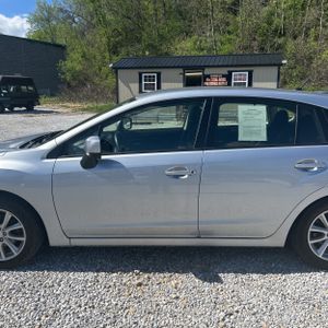 SUBARU IMPREZA PREMIUM - 4