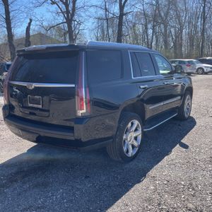 CADILLAC ESCALADE LUXURY - 8