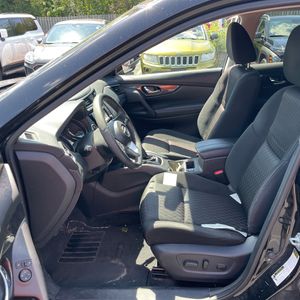 2017 Nissan ROGUE SV — миниатюра 32