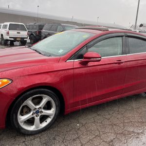 FORD FUSION SE - 2