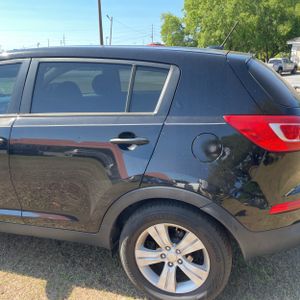KIA SPORTAGE LX - 6