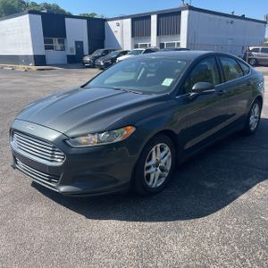 FORD FUSION SE - 1