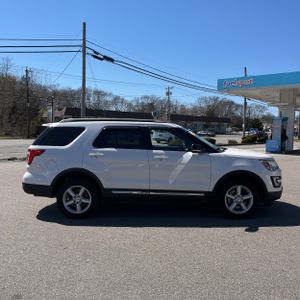 FORD EXPLORER XLT - 10