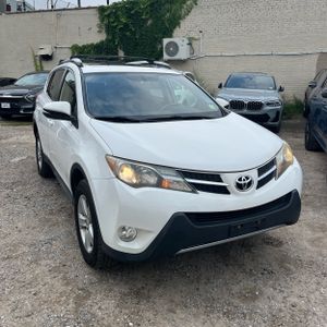 2013 Toyota RAV4 XLE — фото 12
