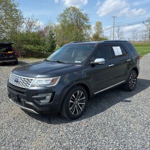 FORD EXPLORER PLATINUM - 1