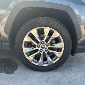 2021 Toyota RAV4 XLE PREMIUM 照片 20