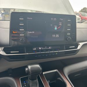 2022 Toyota SIENNA LE 8-PASSENGER 照片 37