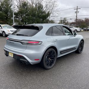 PORSCHE MACAN GTS - 8
